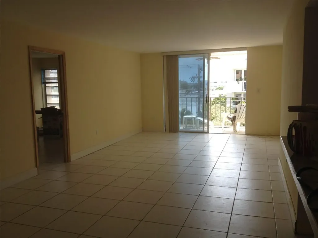 7705 Abbott Avenue Miami Beach FL 33141