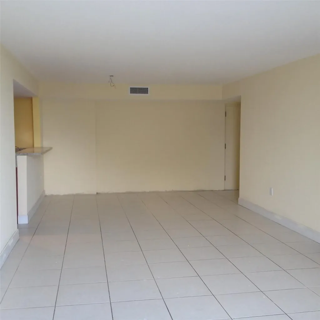 7705 Abbott Avenue Miami Beach FL 33141