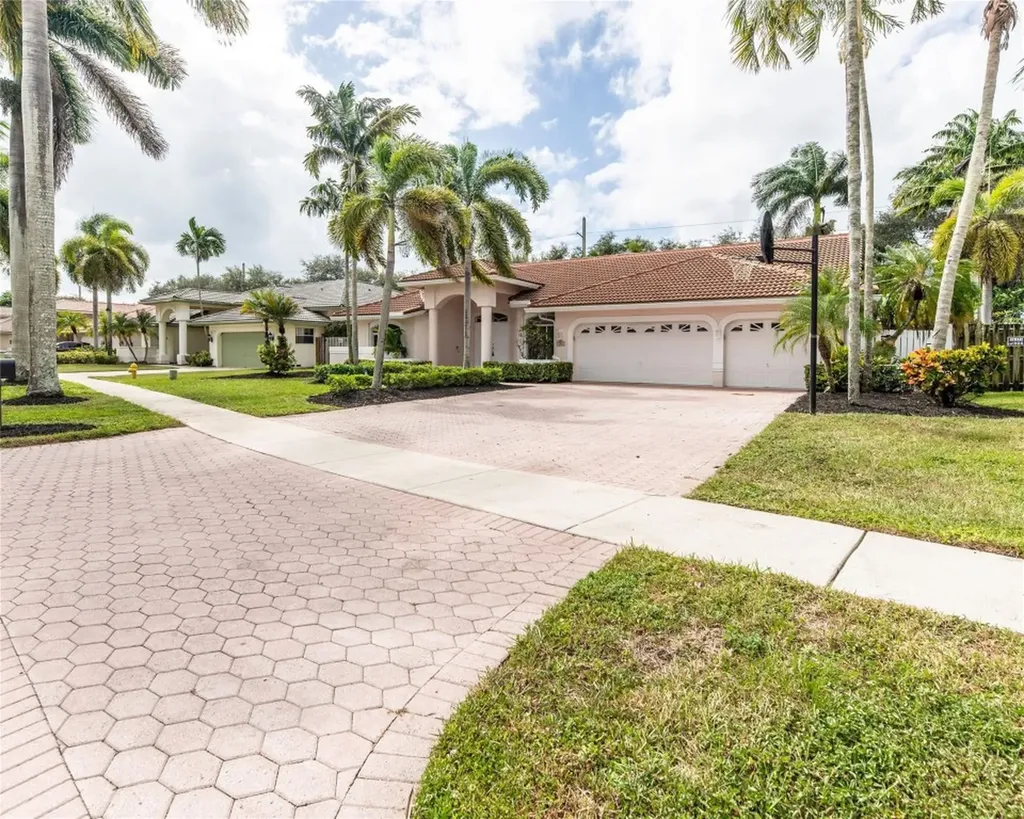 401 NW 110th Avenue Plantation FL 33324