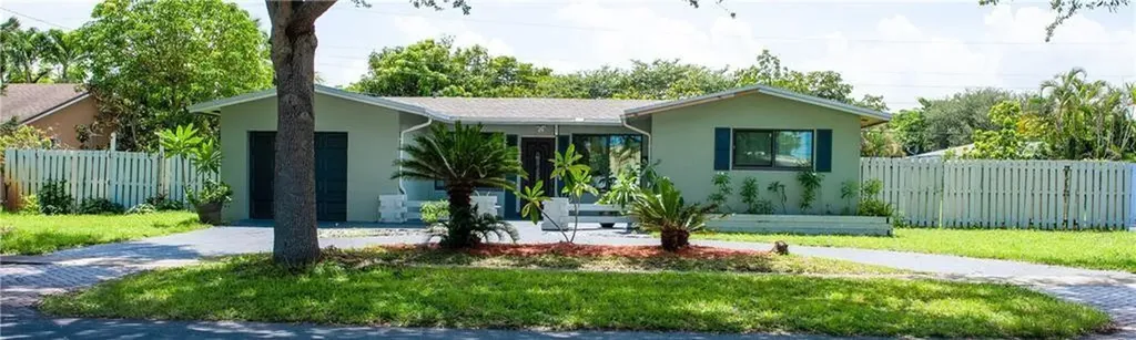 201 SW 52nd Avenue Plantation FL 33317