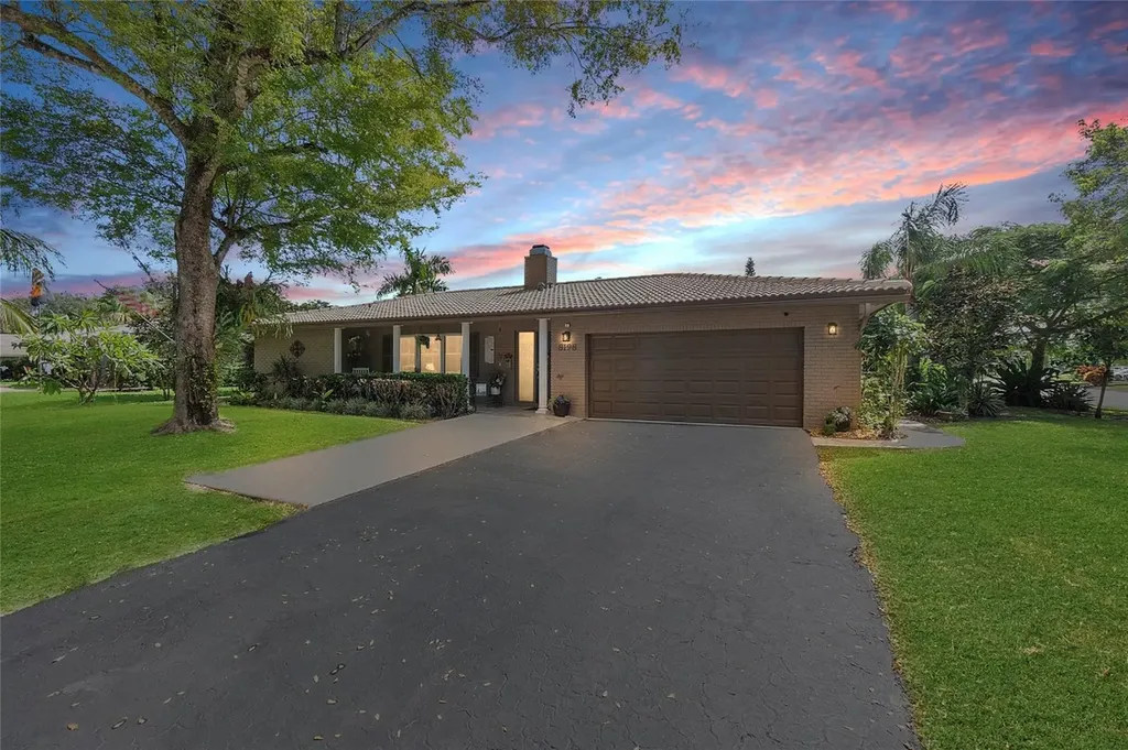 8198 NW 13th Place Coral Springs FL 33071