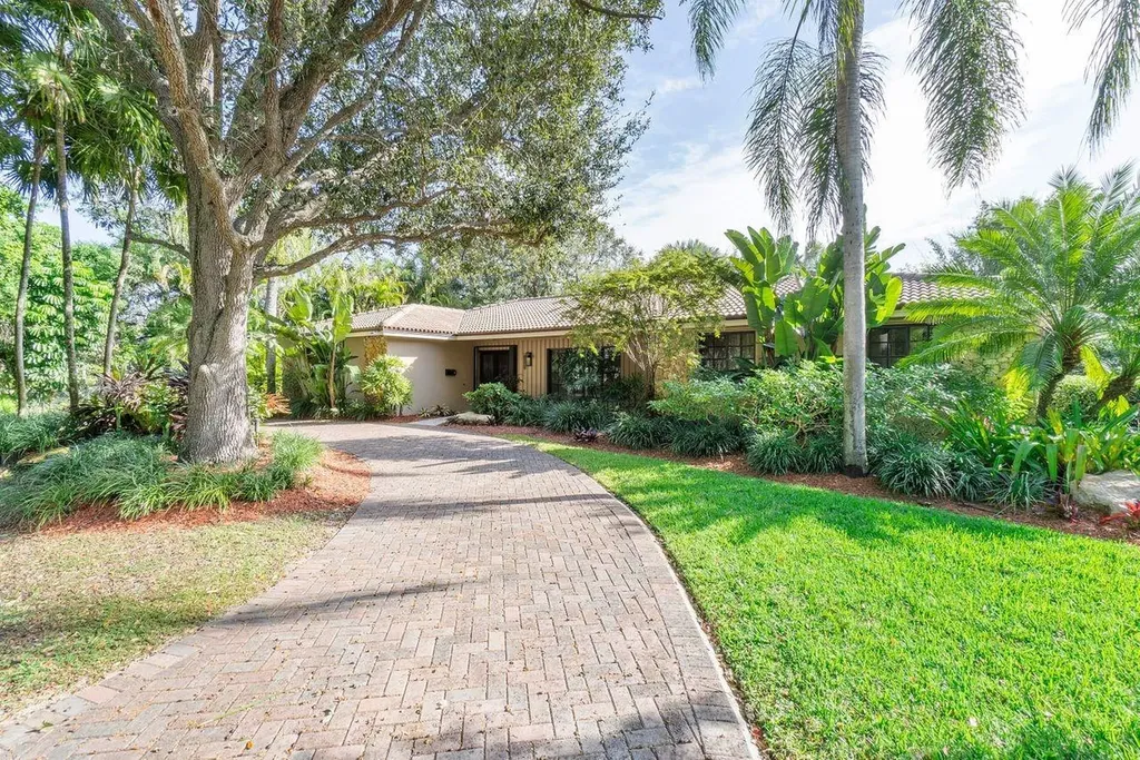 14555 SW 82nd Avenue Palmetto Bay FL 33158