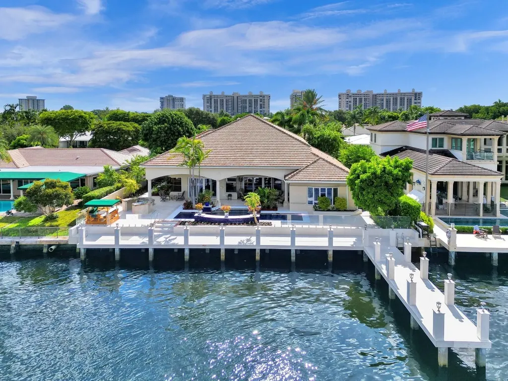 21 Saranac Road Sea Ranch Lakes FL 33308