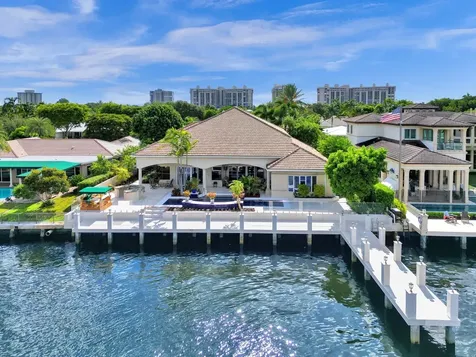 21 Saranac Road Sea Ranch Lakes FL 33308