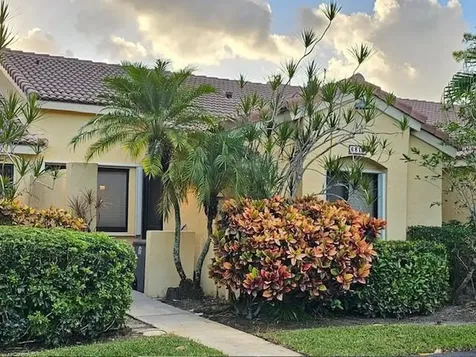 6813 Bridlewood Court Boca Raton FL 33433