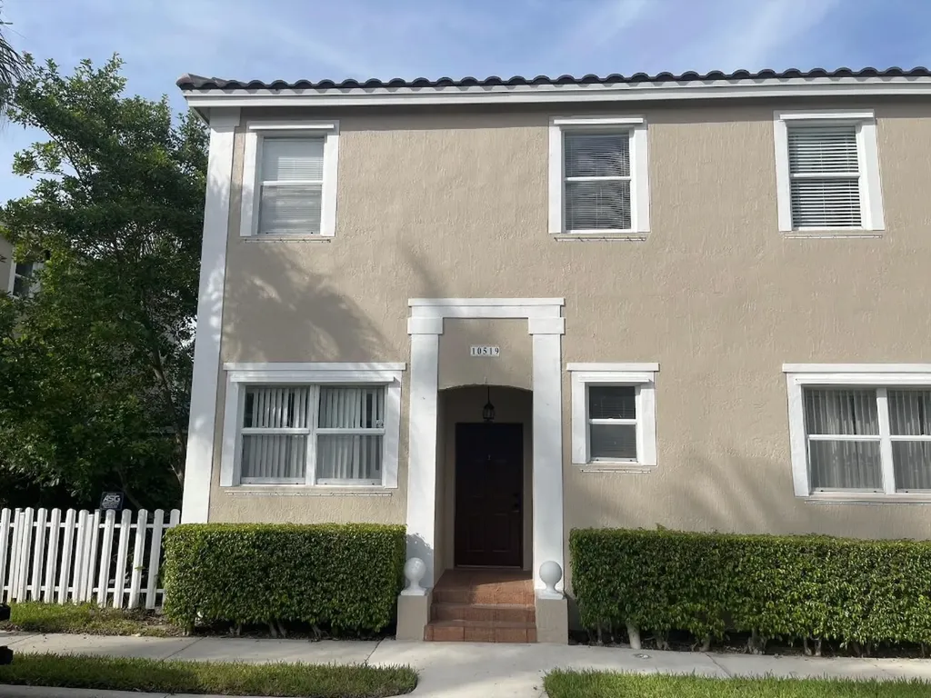 10519 NW 57th Street Coral Springs FL 33076