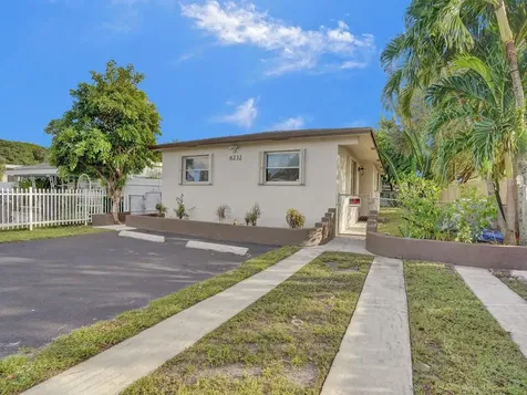 6232 Dawson Street Hollywood FL 33023