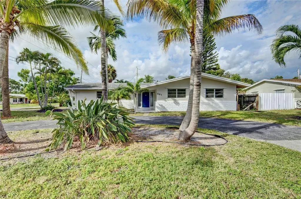 861 SW 1st Terrace Pompano Beach FL 33060