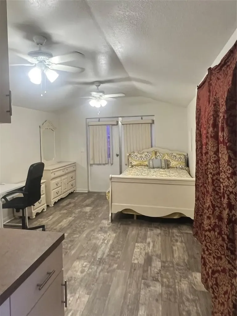 242 NE 39th Court Deerfield Beach FL 33064