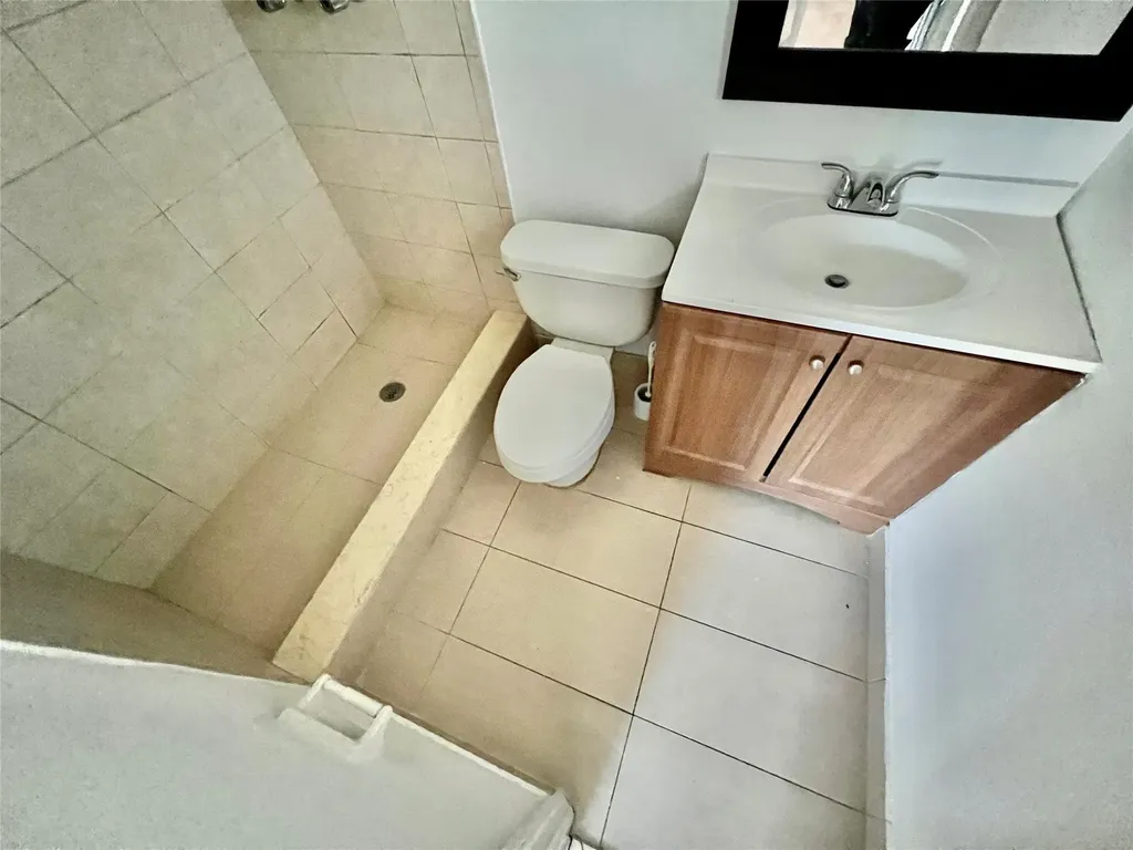 760 SE 2nd Avenue Deerfield Beach FL 33441