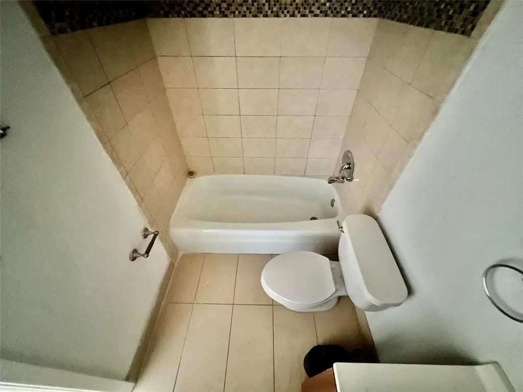 760 SE 2nd Avenue Deerfield Beach FL 33441