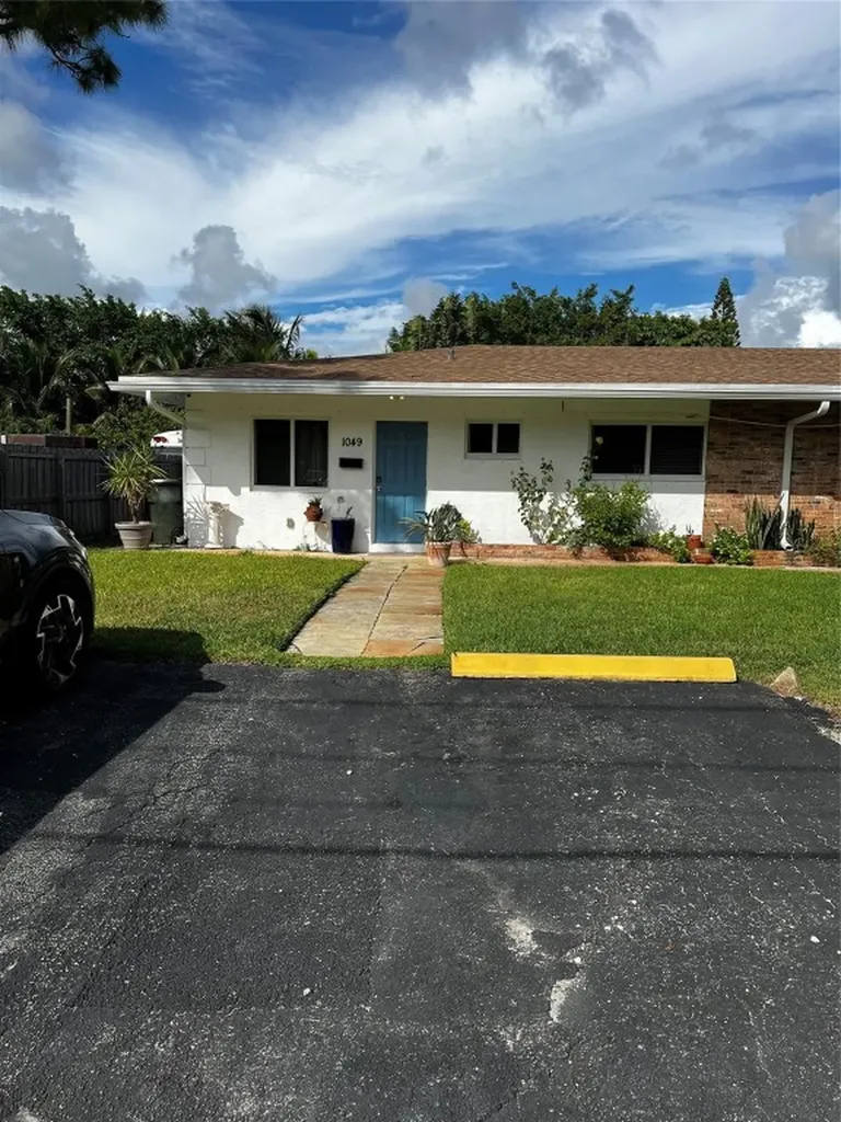 1049 NE 34th Street Oakland Park FL 33334