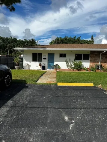 1049 NE 34th Street Oakland Park FL 33334