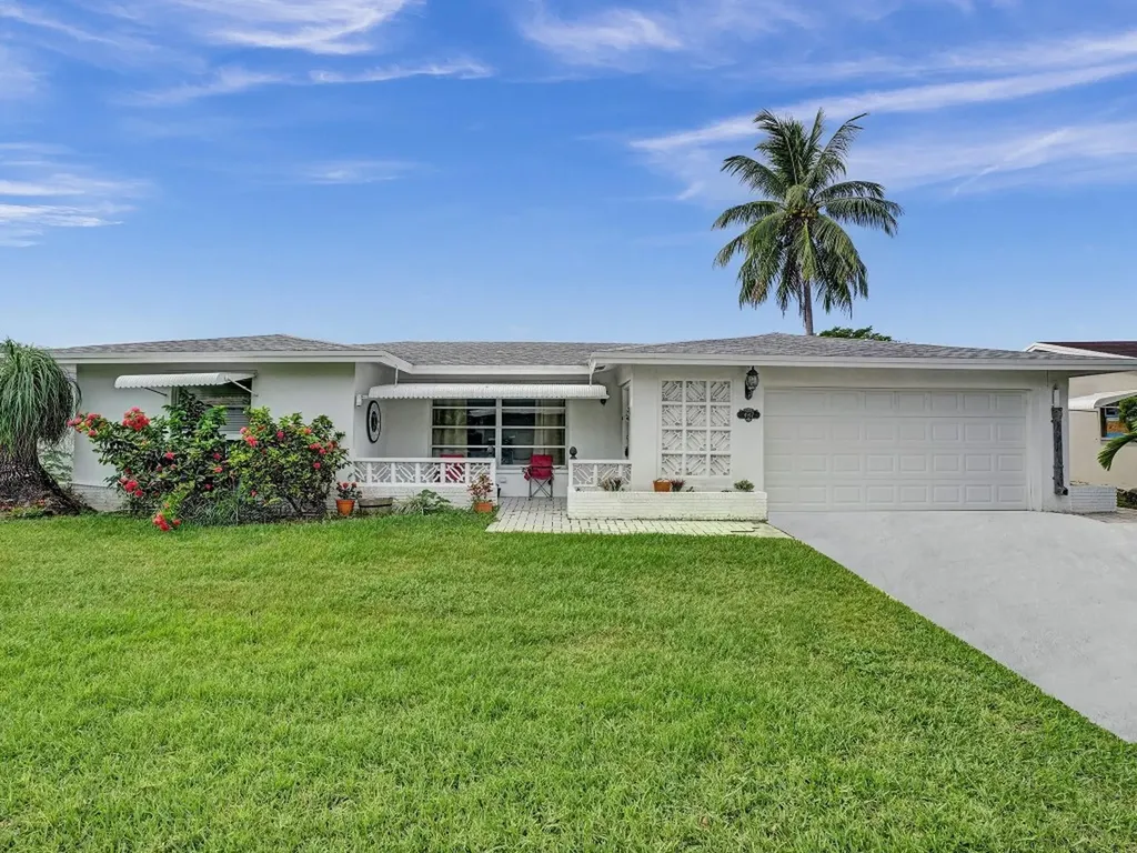 4917 NW 50th Way Tamarac FL 33319