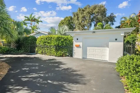 2845 NE 17th Terrace Wilton Manors FL 33334