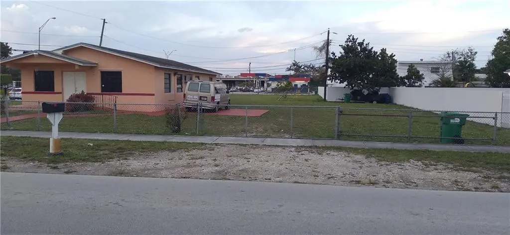 4195 NW 165th Street Miami Gardens FL 33054