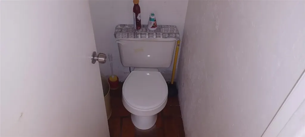4195 NW 165th Street Miami Gardens FL 33054