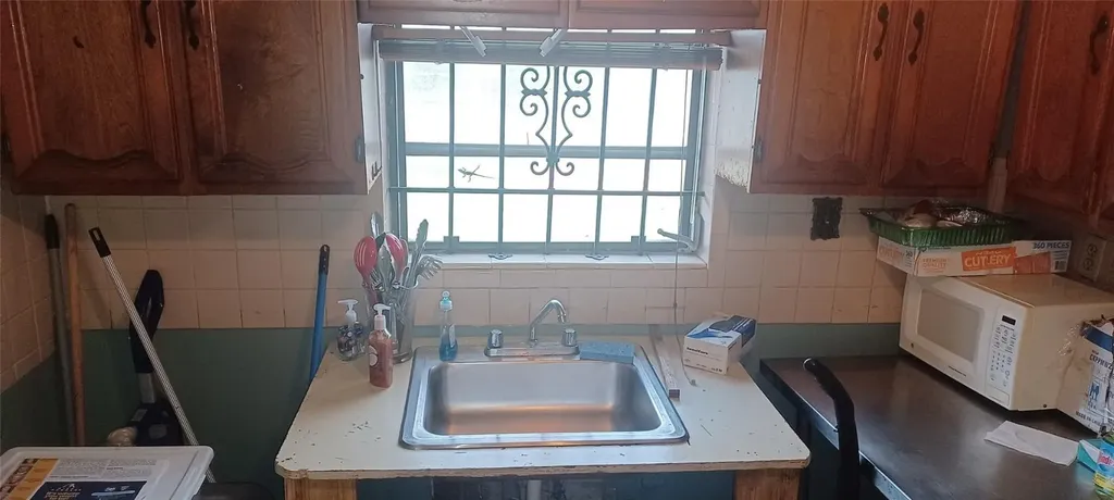 4195 NW 165th Street Miami Gardens FL 33054