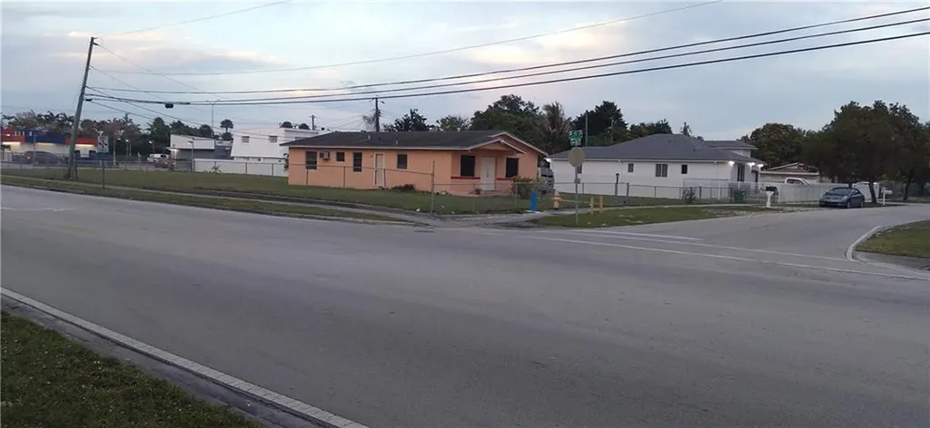 4195 NW 165th Street Miami Gardens FL 33054