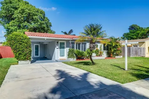 1019 NE 5th Street Hallandale Beach FL 33009