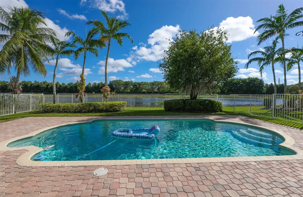 785 Nandina Drive Weston FL 33327