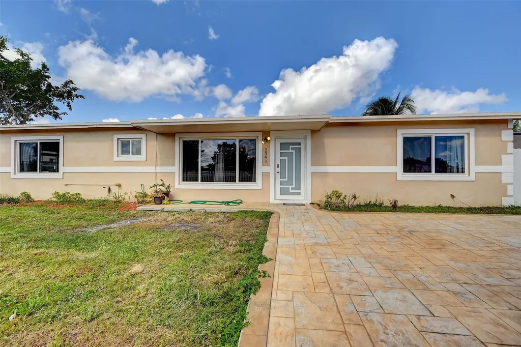 2341 NW 208th Street Miami Gardens FL 33056