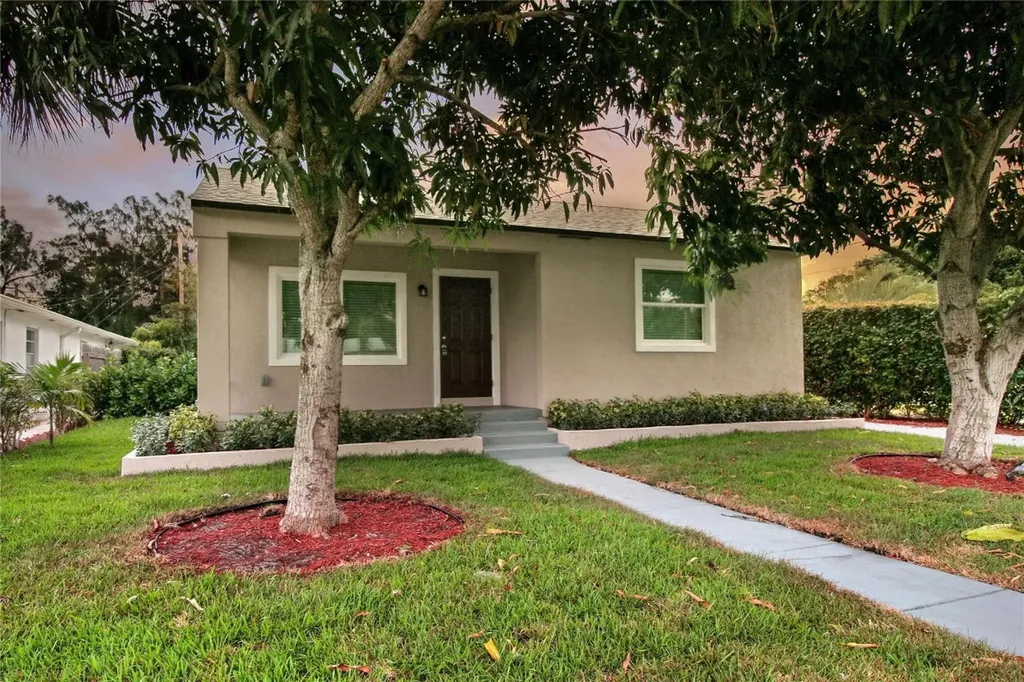1232 S L Street Lake Worth Beach FL 33460