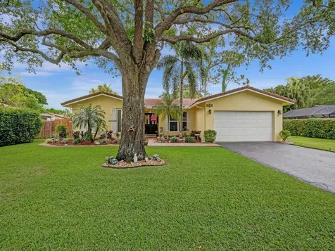 1911 NW 88th Avenue Coral Springs FL 33071