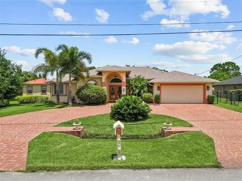 6021 NW Favian Avenue Port St Lucie FL 34986