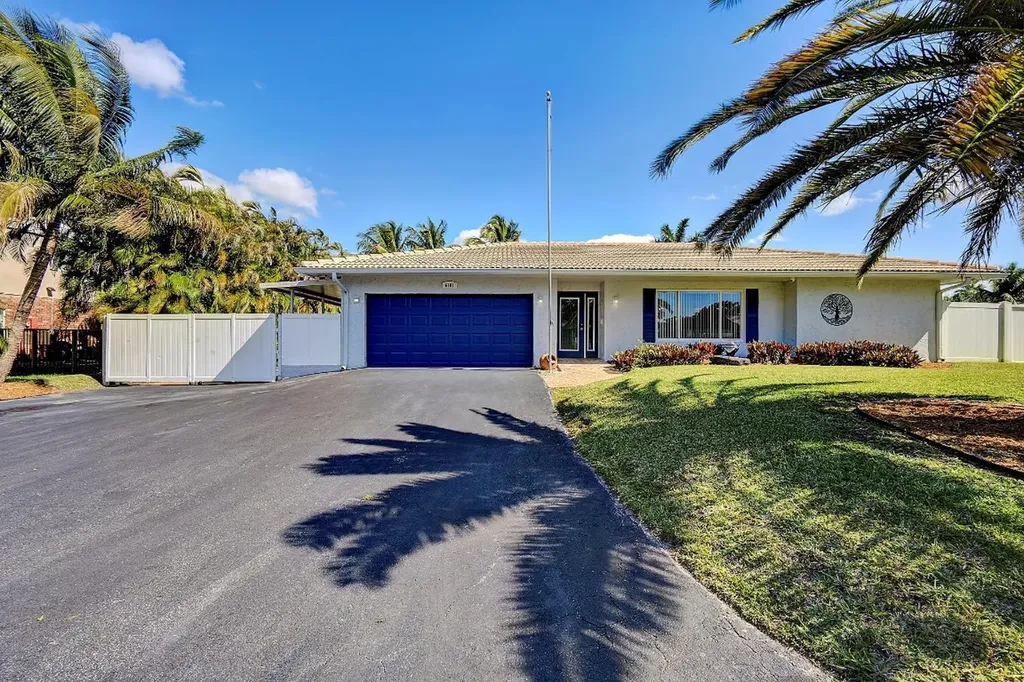 6181 SW 56th Court Davie FL 33314