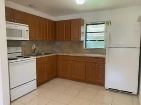 5600 Hope Street Hollywood FL 33021