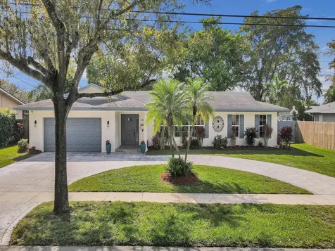 581 NW 75th Terrace Plantation FL 33317