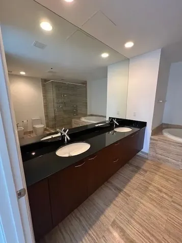 16001 Collins Avenue Sunny Isles Beach FL 33160