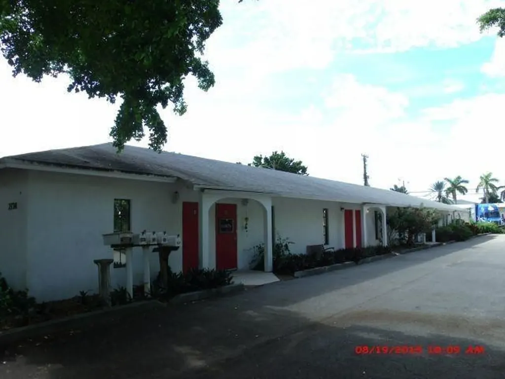 2734 Polk Street Hollywood FL 33020