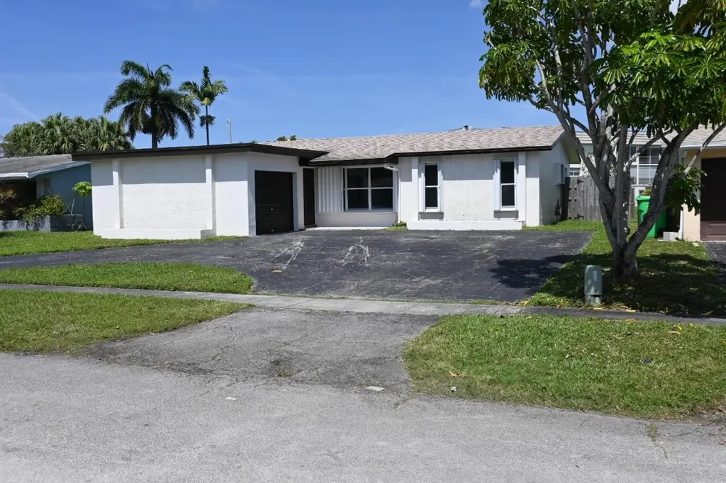 8411 NW 29th Street Sunrise FL 33322