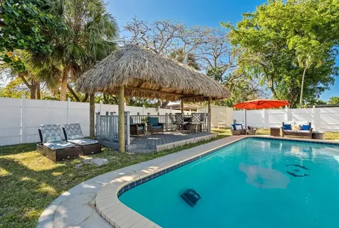 17 NW 45th Avenue Plantation FL 33317