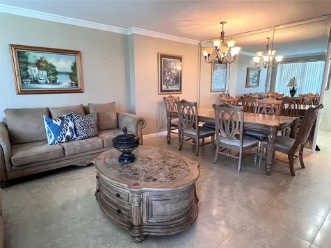 3300 NE 36th Street Fort Lauderdale FL 33308