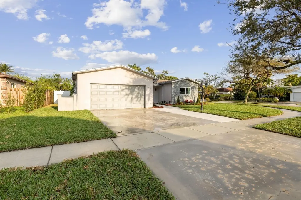 745 SW 51st Avenue Margate FL 33068