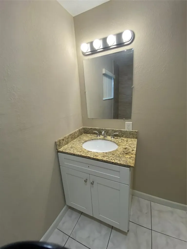 5709 NW 27th Court Fort Lauderdale FL 33313