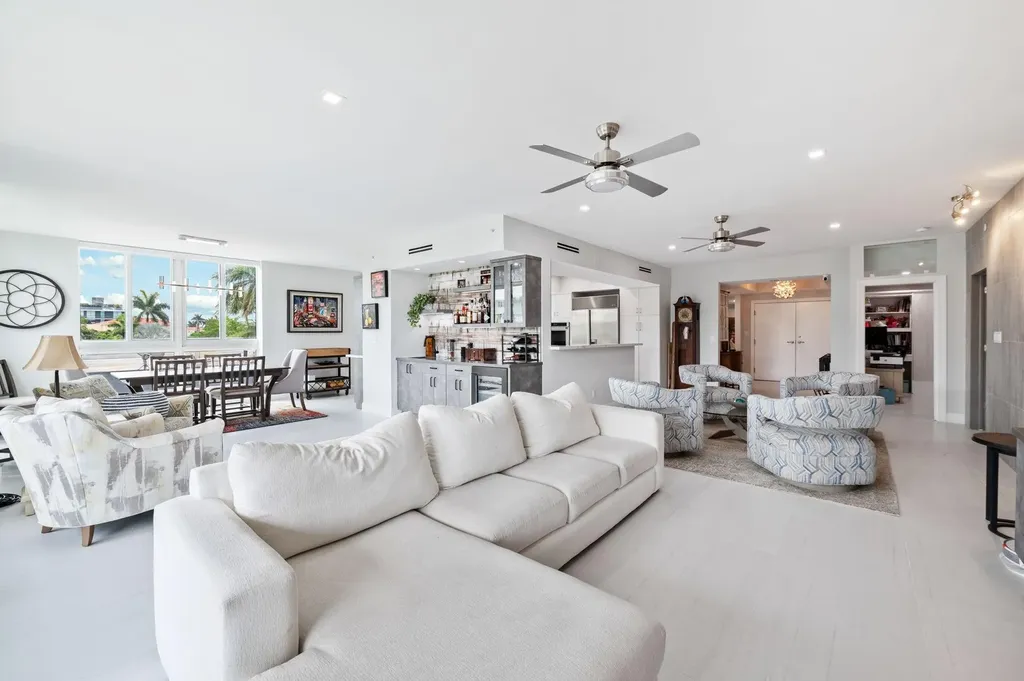 400 Hendricks Isle Fort Lauderdale FL 33301