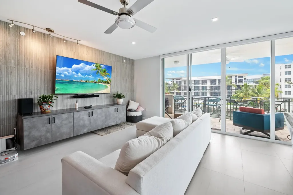 400 Hendricks Isle Fort Lauderdale FL 33301