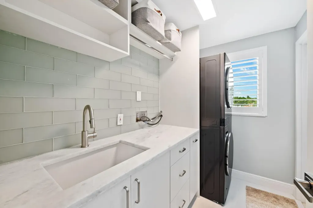 400 Hendricks Isle Fort Lauderdale FL 33301