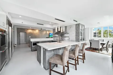 400 Hendricks Isle Fort Lauderdale FL 33301
