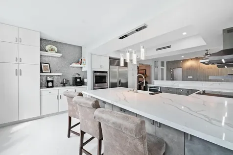 400 Hendricks Isle Fort Lauderdale FL 33301