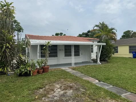 1671 NE 180th Street North Miami Beach FL 33162