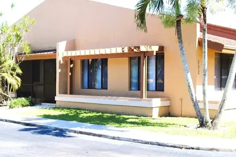 928 NW 79th Terrace Plantation FL 33324