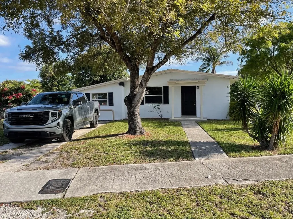 1713 NW 15th Street Fort Lauderdale FL 33311