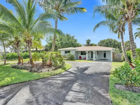 220 NW 36th Street Oakland Park FL 33309