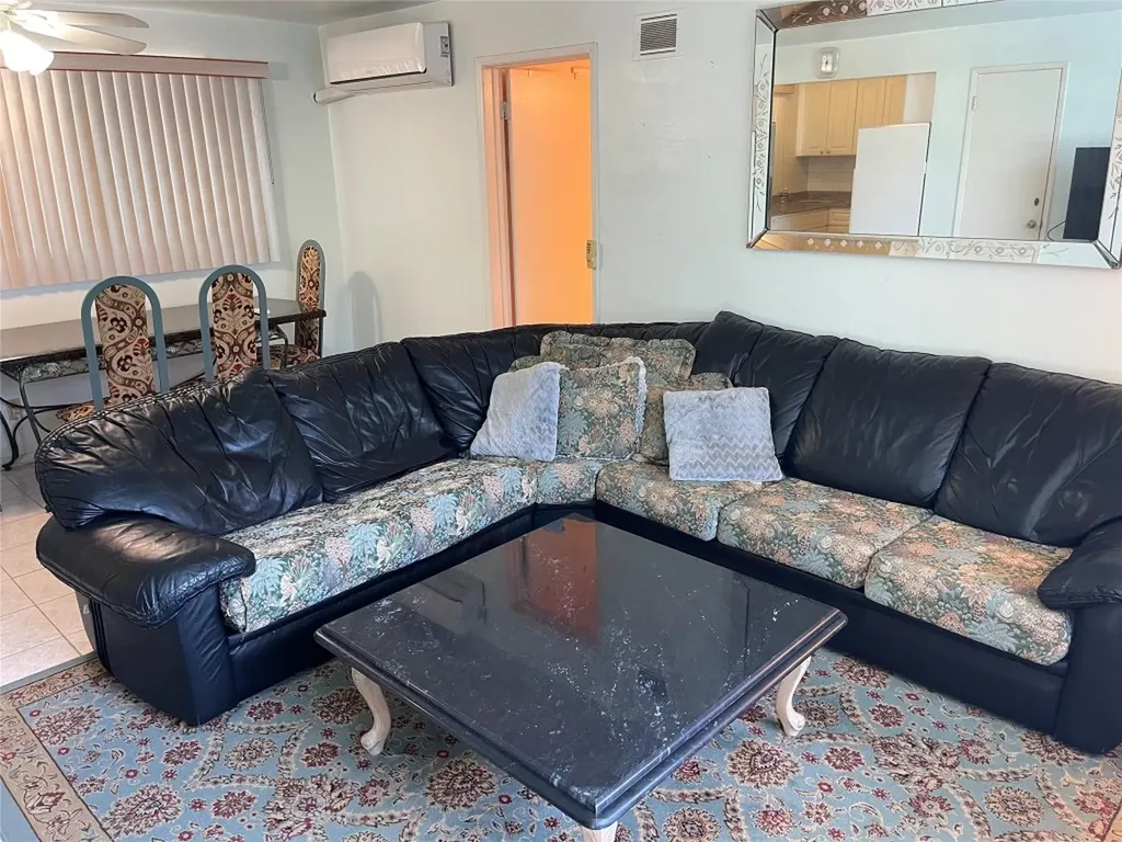 316 Elm Street Hollywood FL 33019