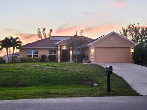 614 SW 18th Court Cape Coral FL 33991